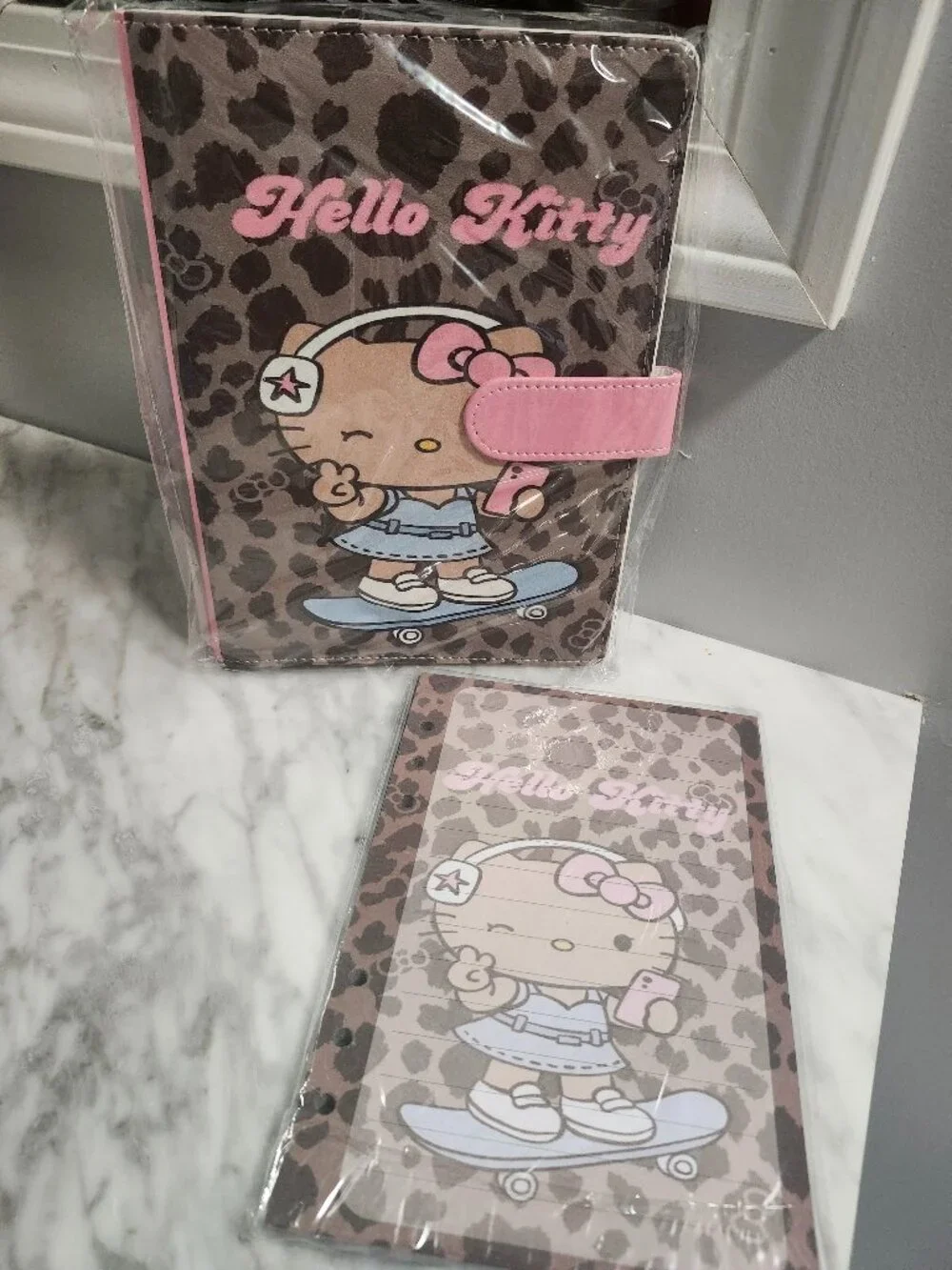 Hello Kitty Binder with mayching papaer A5 6-hole Refillable Notebook